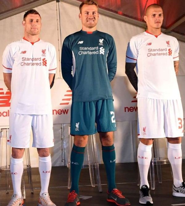 Liverpool away kit 2015/16