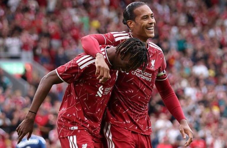 Jeremy Jacquet and Virgil van Dijk